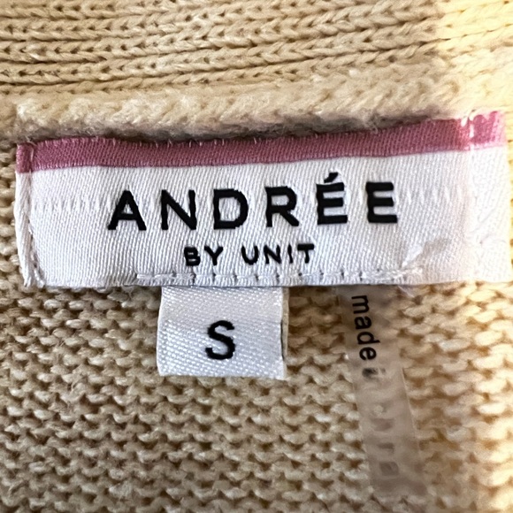 ANDREE BY UNIT BUTTONED CARDIGAN, SIZE S, BEAUTIFUL GOLDEN COLORS - Picture 3 of 3